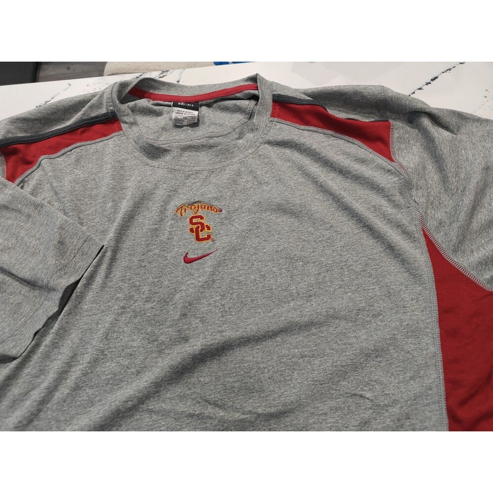 Gray Nike Dri-Fit USC Trojans Short Sleeve Shirt Tshirt Men's XXL Red Vtg